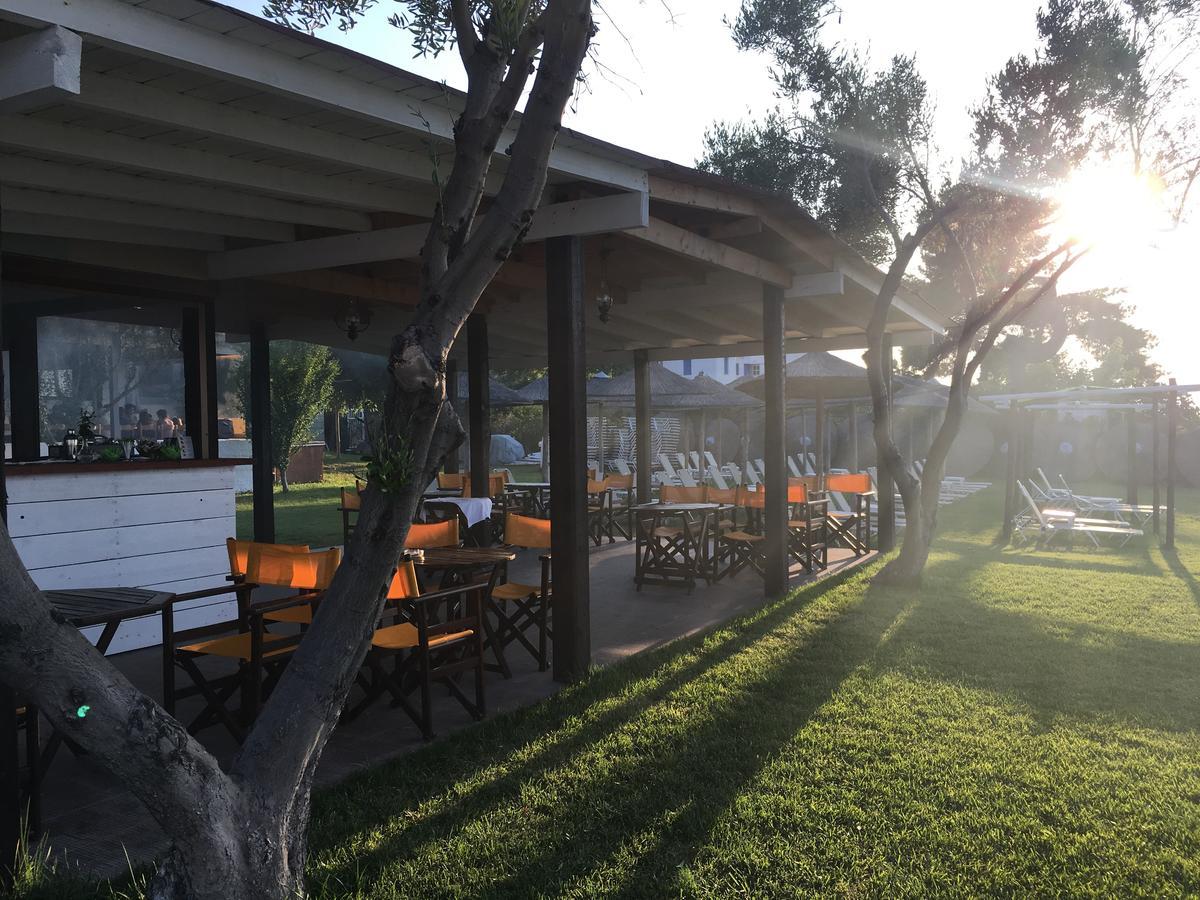 Kopsis Beach Hotel Pefkochori Exterior photo